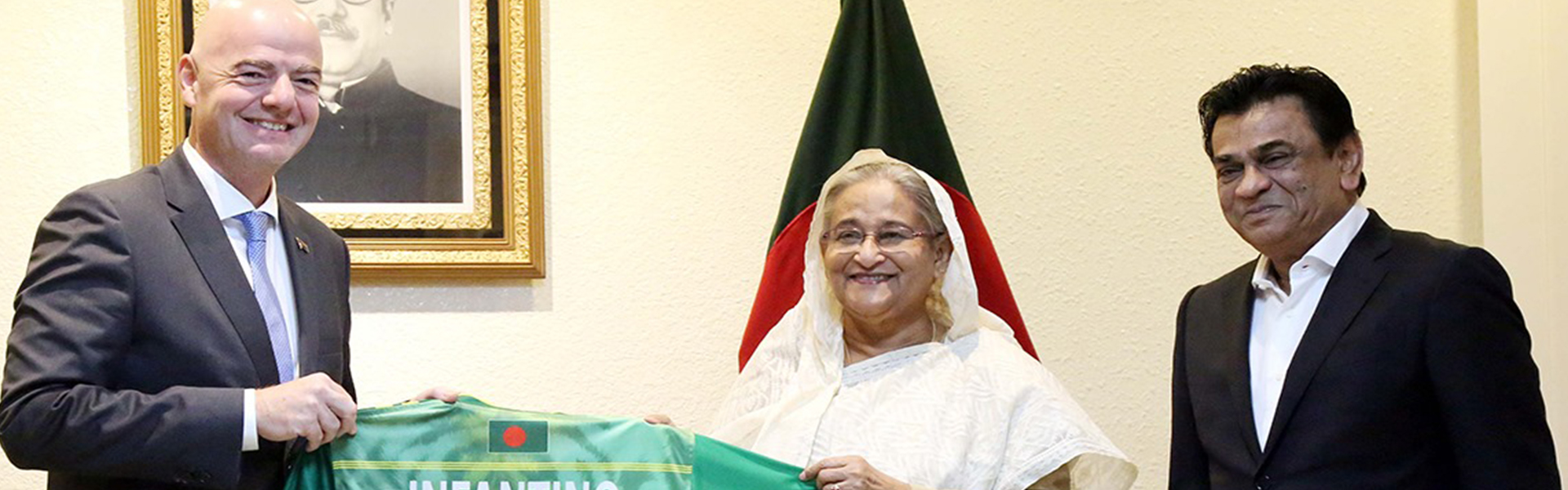 /images/cms/sliders/FIFA_president_meets_prime_minister_Sheikh_Hasina-27-01-2021-08-04-slider 1.jpg